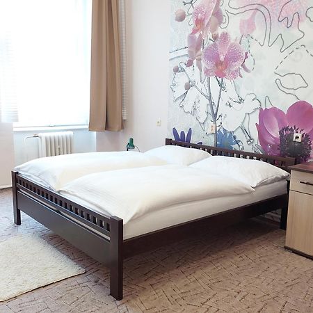 Apartment Corona Кошице Экстерьер фото