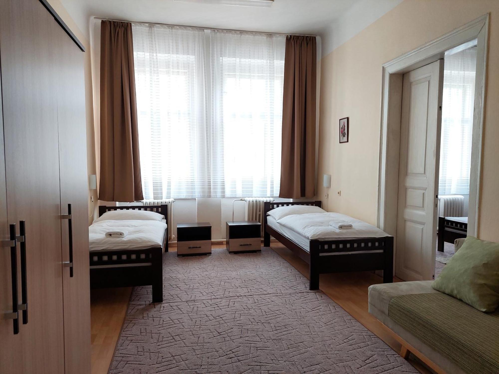 Apartment Corona Кошице Экстерьер фото