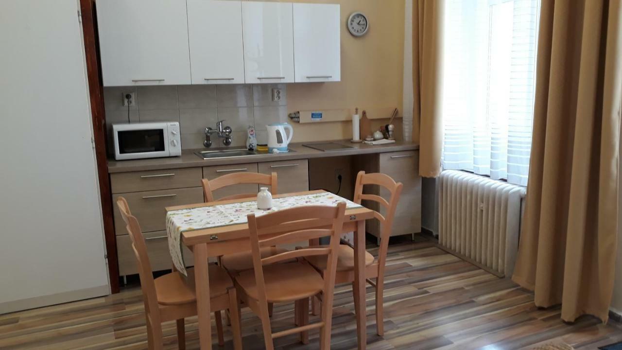 Apartment Corona Кошице Экстерьер фото